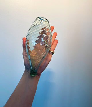 Flores Bulb Glass Vessel